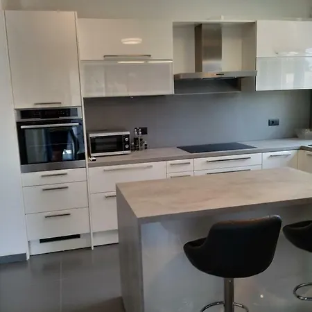 Villa Grande T&d *