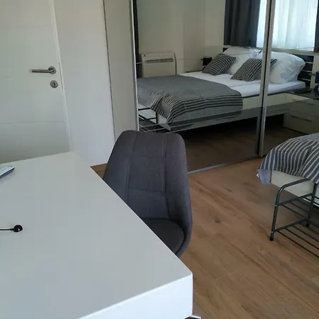 Grande T&d Villa Pola