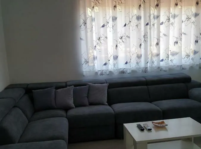 Vila Grande T&d Pula